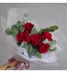 Букет 5 роз с эвкалиптом