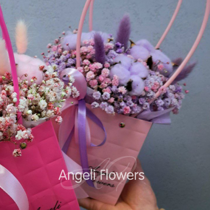 Сумочка с гипсофилой и хлопком 1